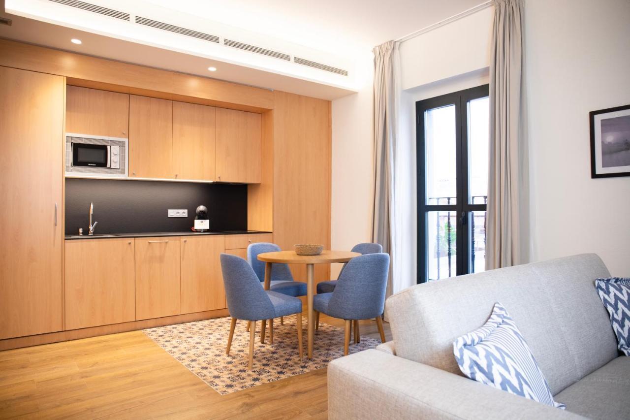 Nqn Aparts & Suites Sevilla Εξωτερικό φωτογραφία