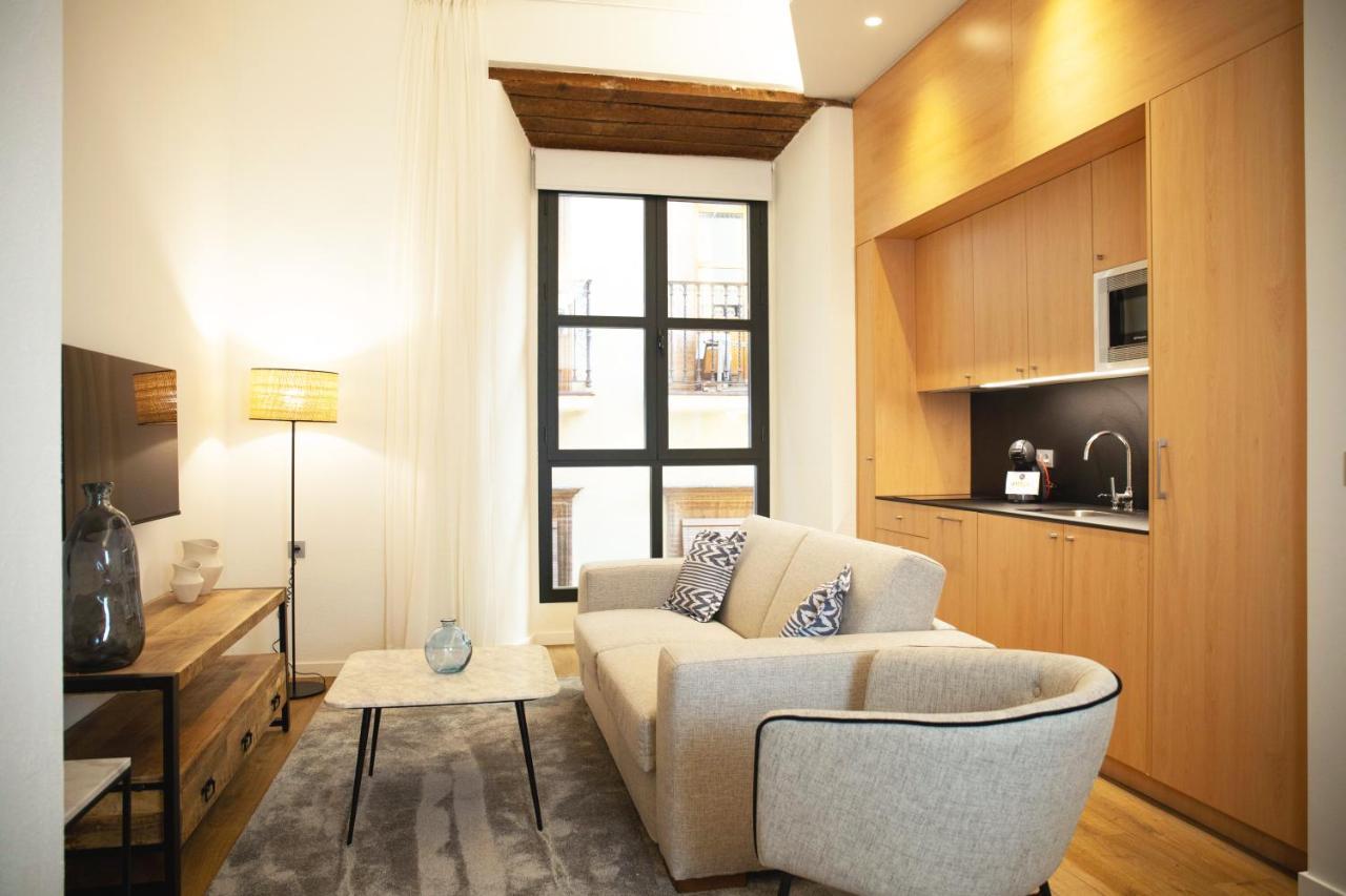 Nqn Aparts & Suites Sevilla Εξωτερικό φωτογραφία