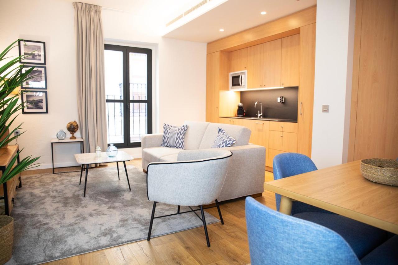 Nqn Aparts & Suites Sevilla Εξωτερικό φωτογραφία