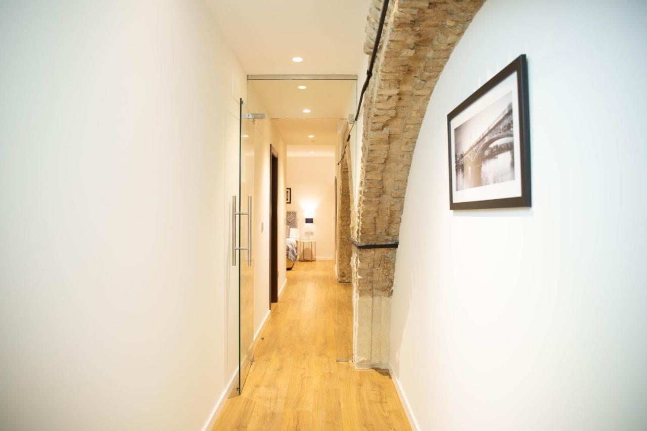 Nqn Aparts & Suites Sevilla Εξωτερικό φωτογραφία