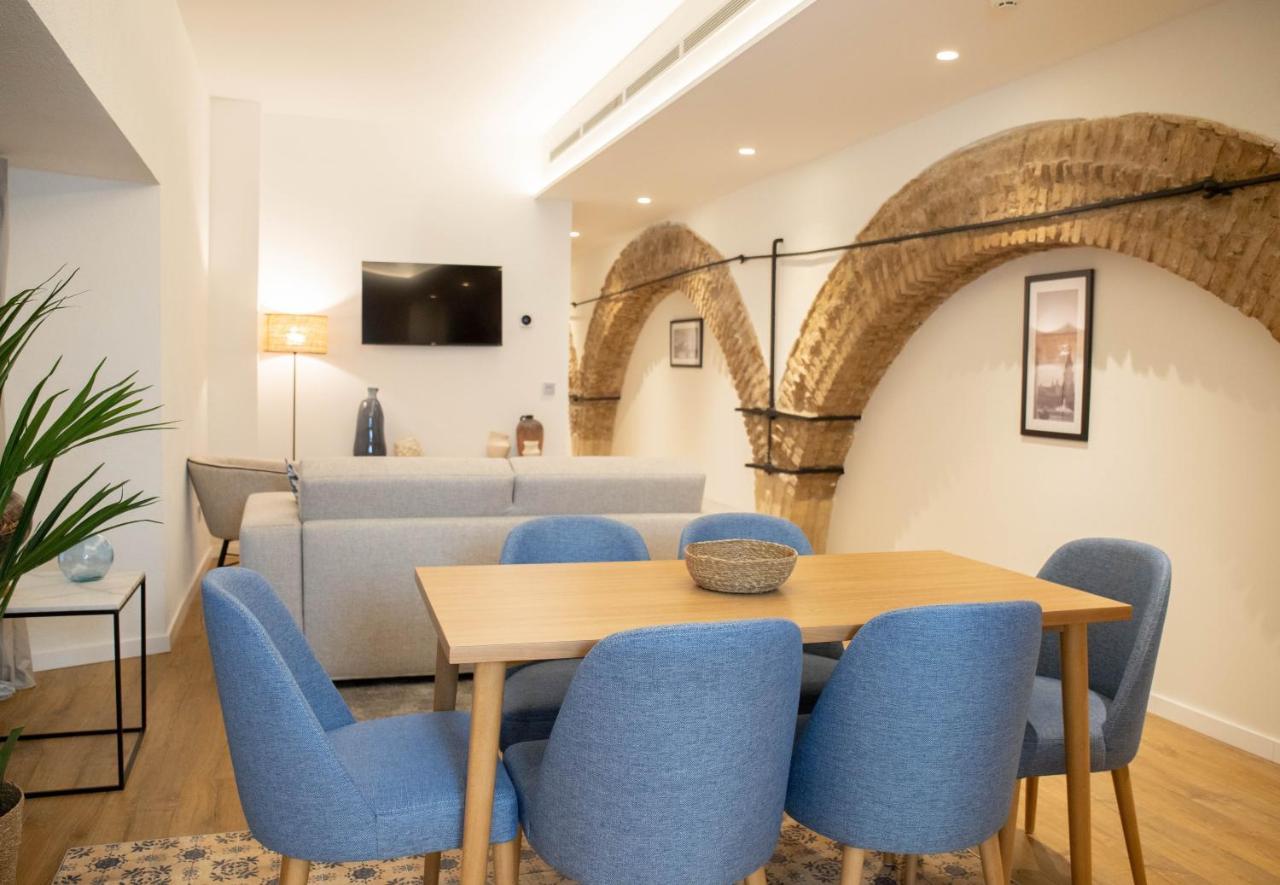 Nqn Aparts & Suites Sevilla Εξωτερικό φωτογραφία