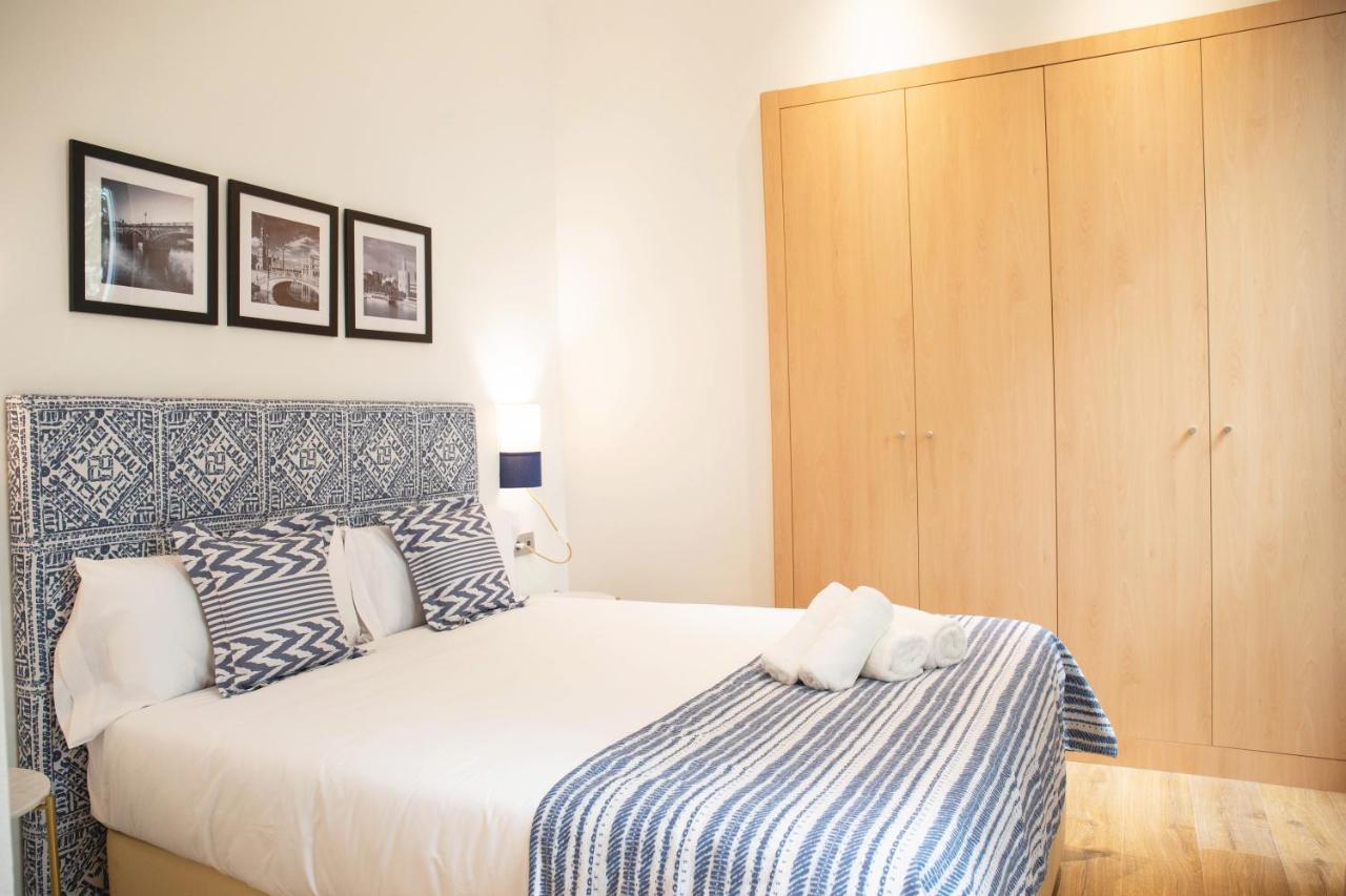 Nqn Aparts & Suites Sevilla Εξωτερικό φωτογραφία