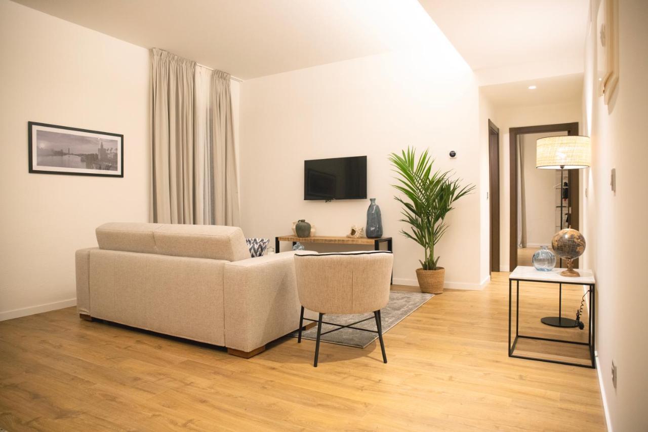 Nqn Aparts & Suites Sevilla Εξωτερικό φωτογραφία