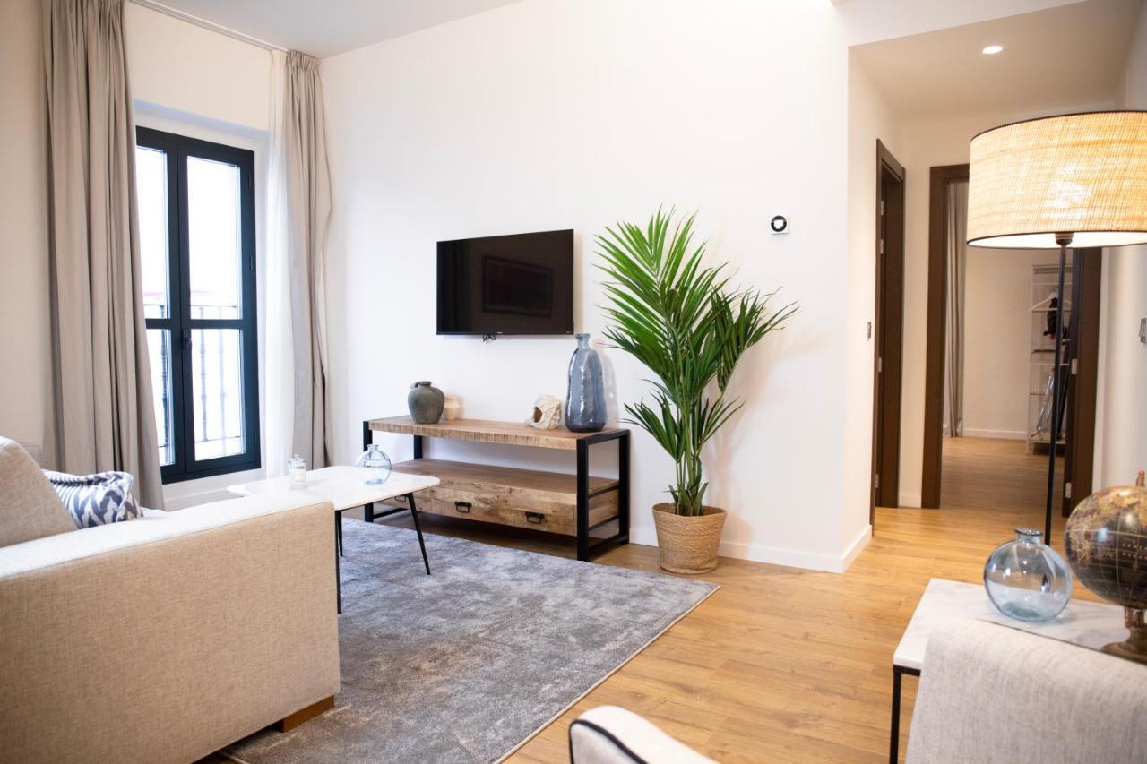 Nqn Aparts & Suites Sevilla Εξωτερικό φωτογραφία