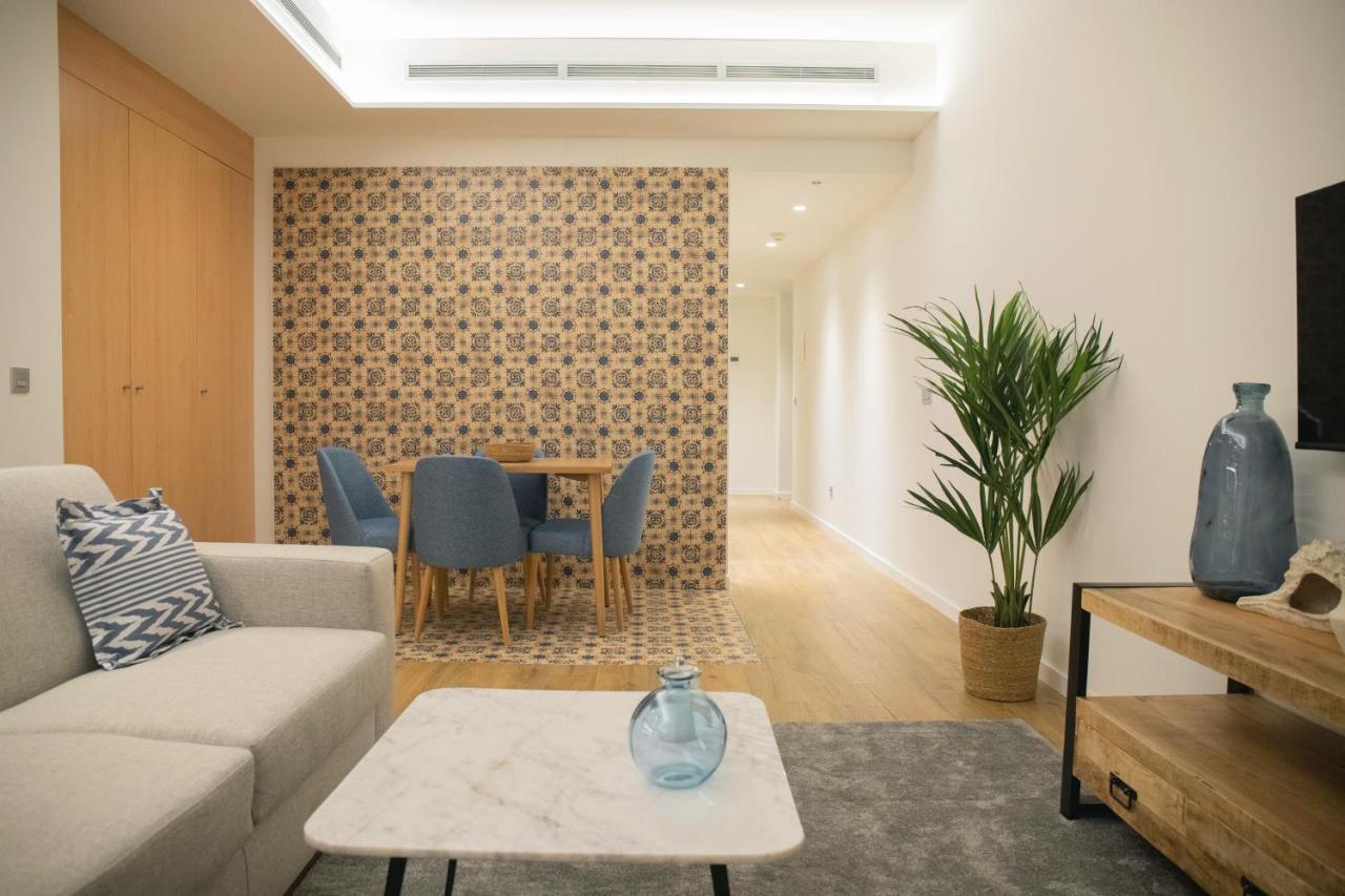 Nqn Aparts & Suites Sevilla Εξωτερικό φωτογραφία