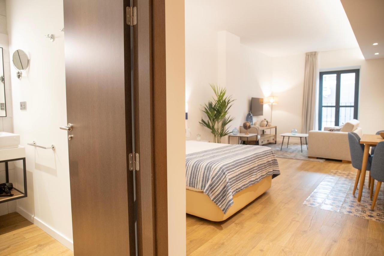 Nqn Aparts & Suites Sevilla Εξωτερικό φωτογραφία