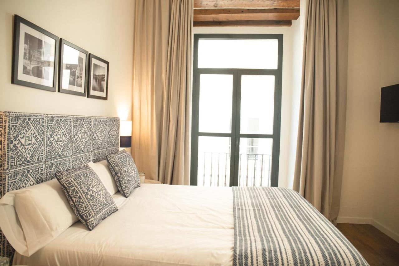 Nqn Aparts & Suites Sevilla Εξωτερικό φωτογραφία