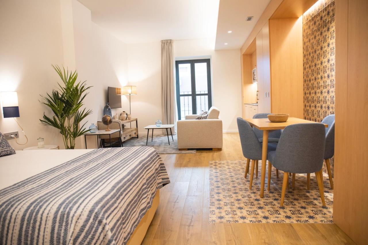 Nqn Aparts & Suites Sevilla Εξωτερικό φωτογραφία