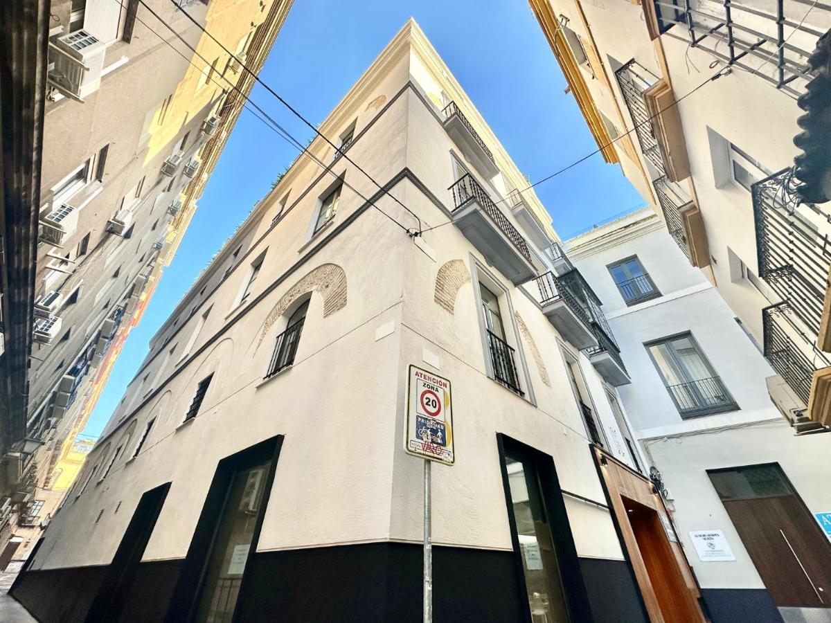 Nqn Aparts & Suites Sevilla Εξωτερικό φωτογραφία