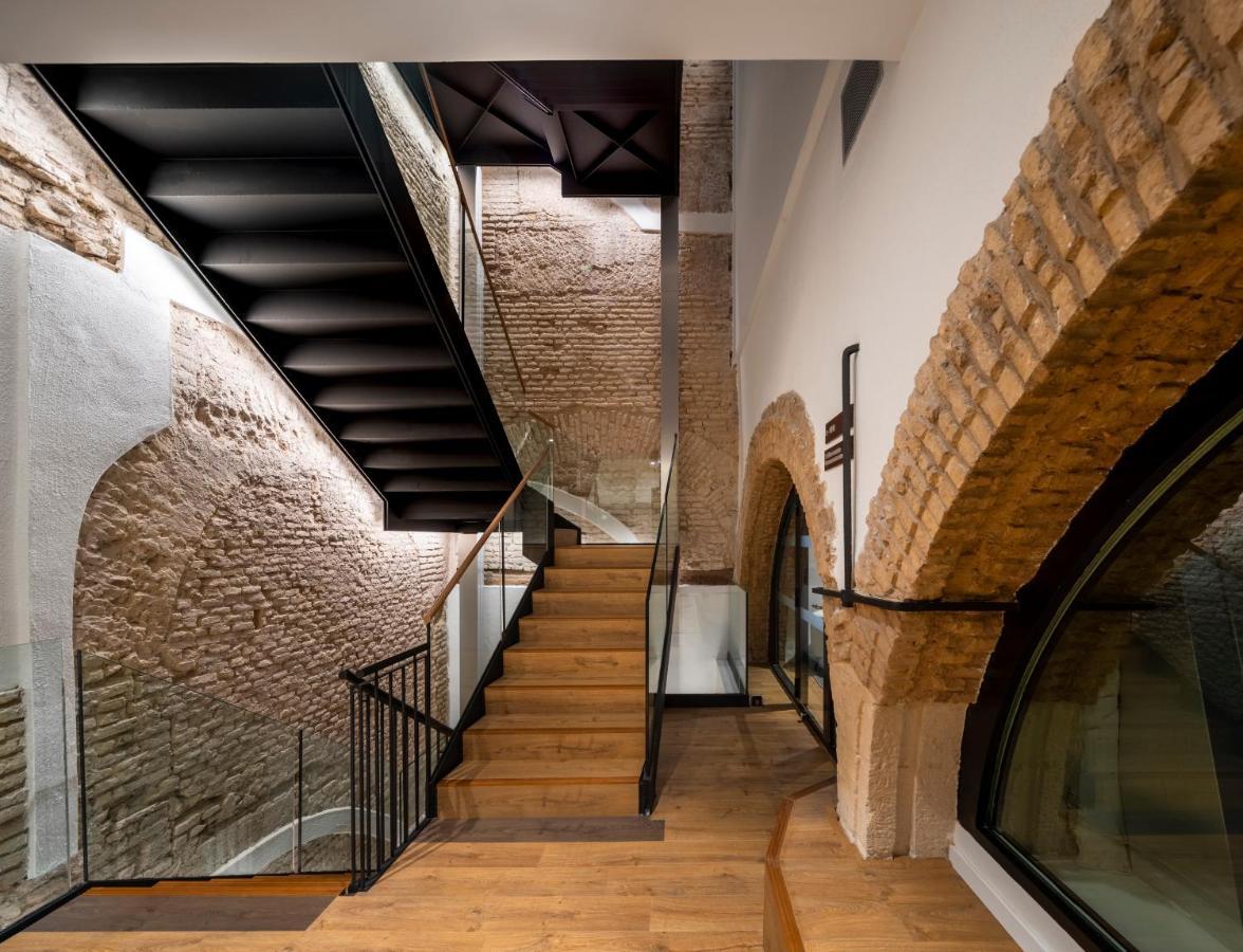 Nqn Aparts & Suites Sevilla Εξωτερικό φωτογραφία